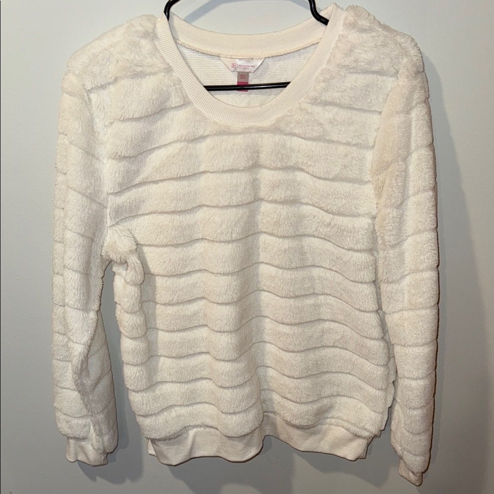 Women’s Faux Fur White Sweater